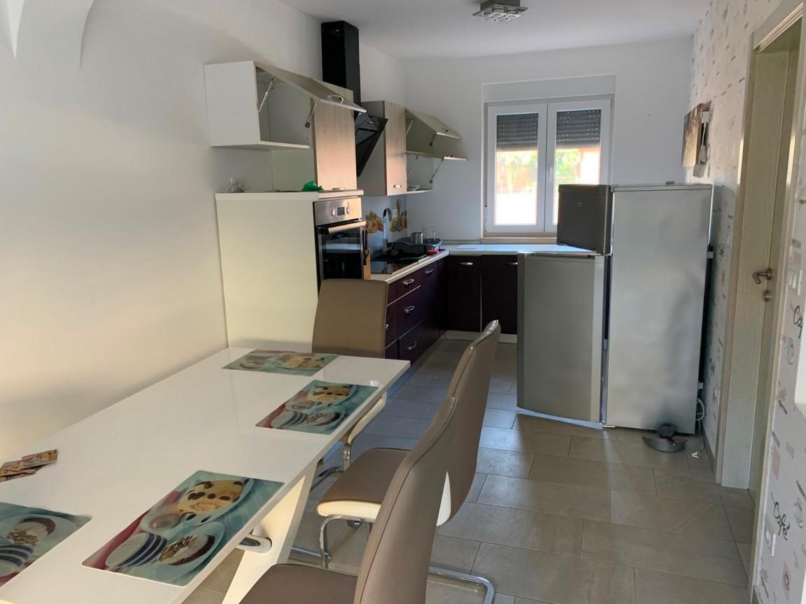 Lovely Fazana Apartments 400M From The Sea Bagian luar foto