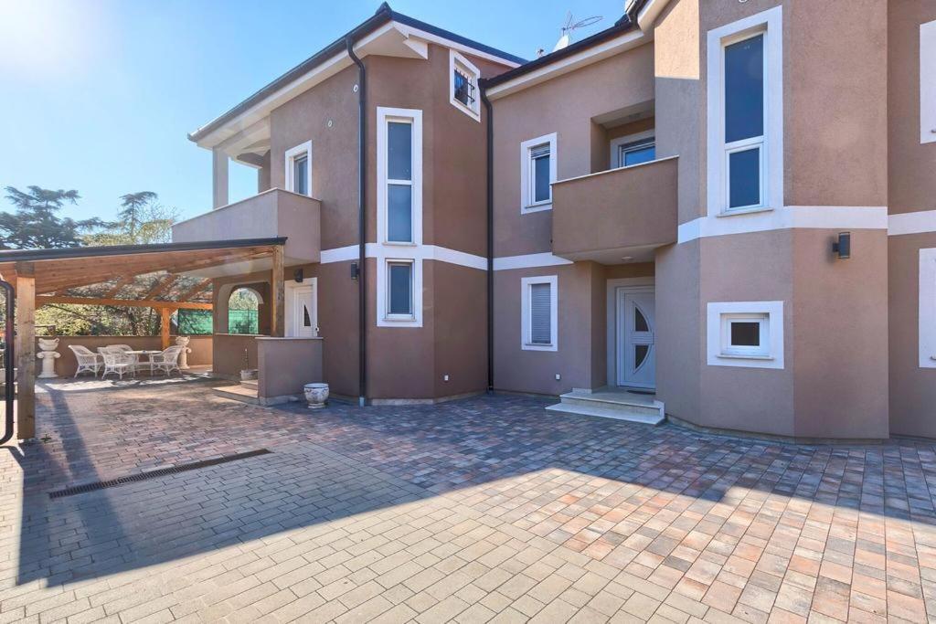 Lovely Fazana Apartments 400M From The Sea Bagian luar foto